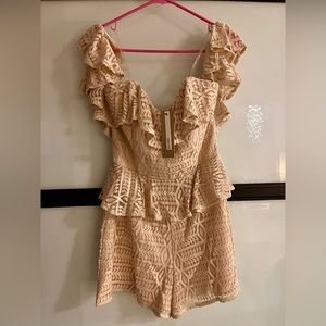 Do+Be NWT Crochet Romper size Medium